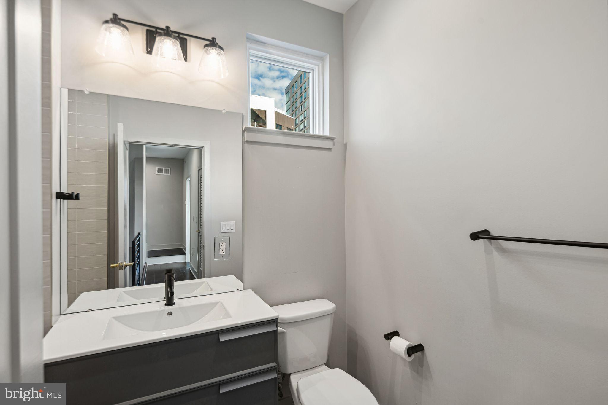 FAIRMOUNT - Residential