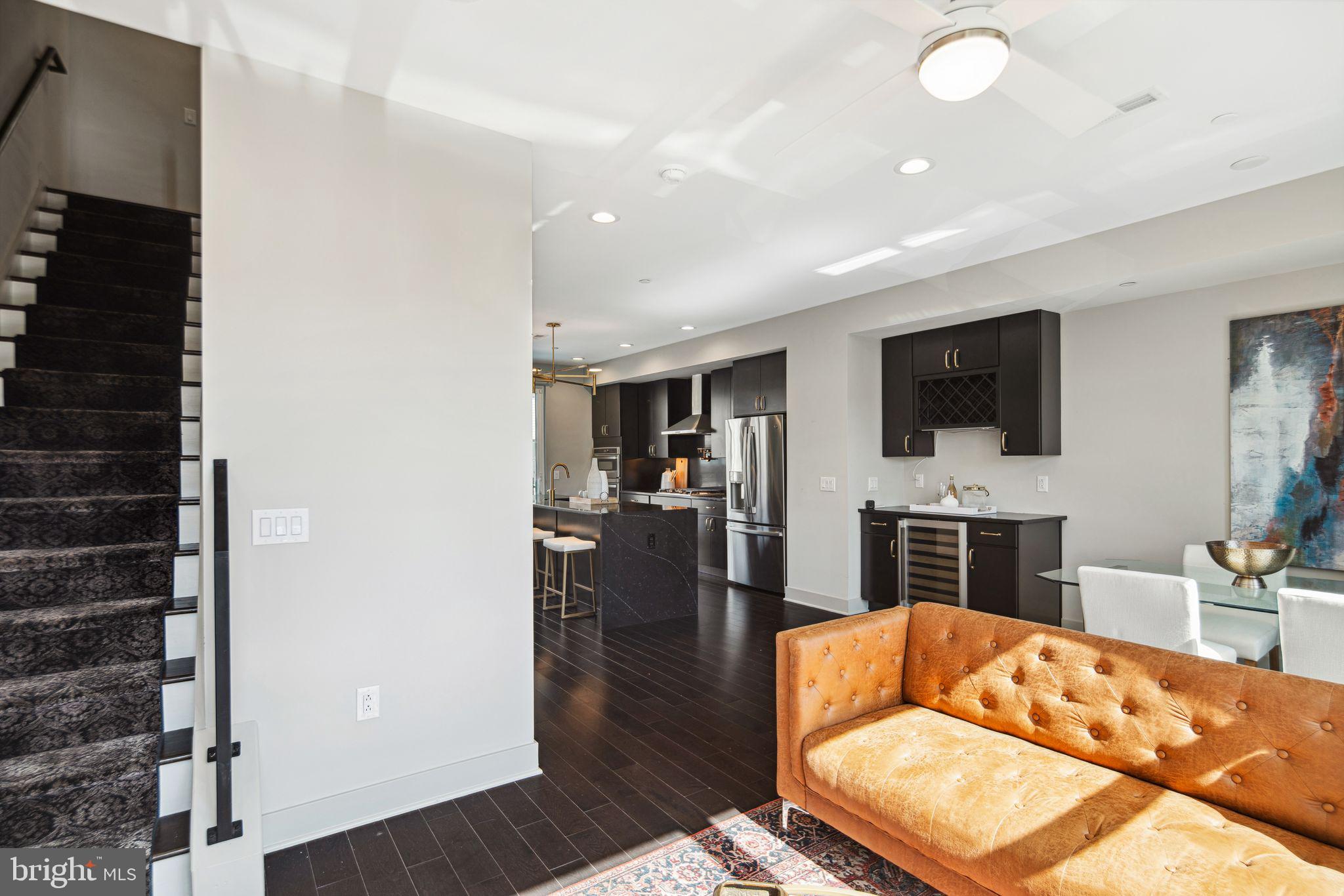 FAIRMOUNT - Residential