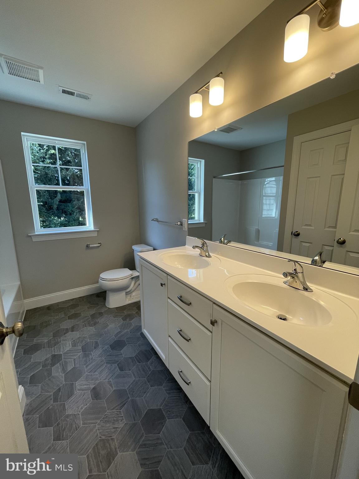 GARNET RIDGE - Residential