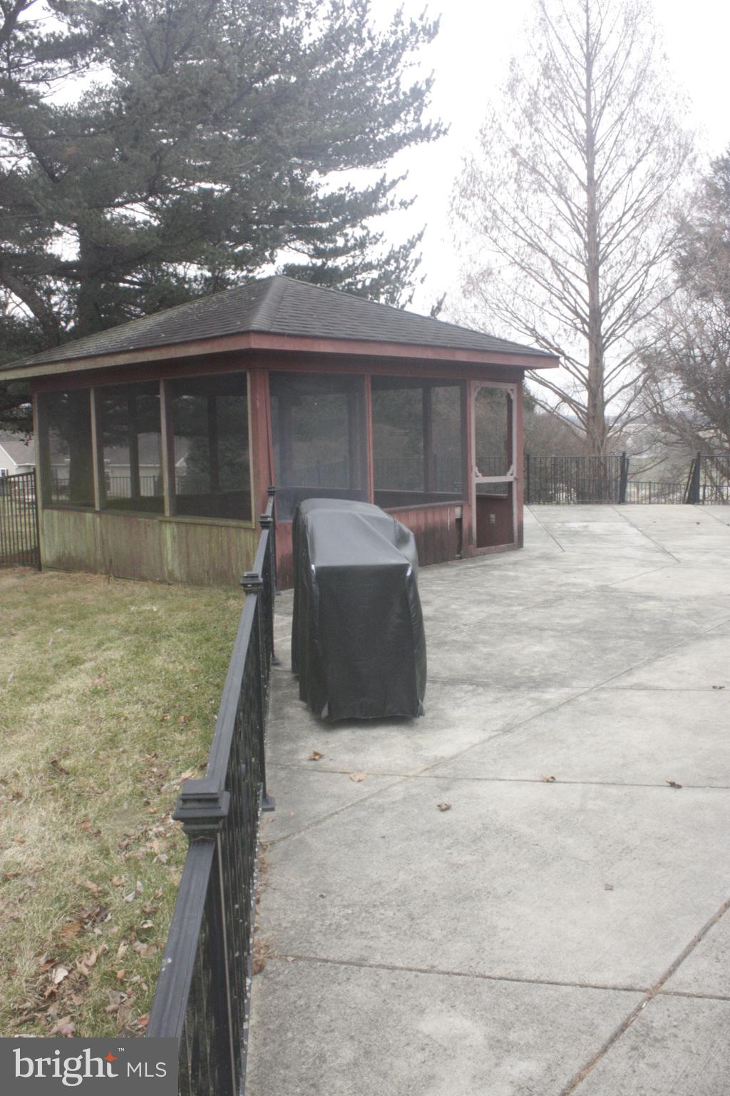 WEST GROVE - Residential