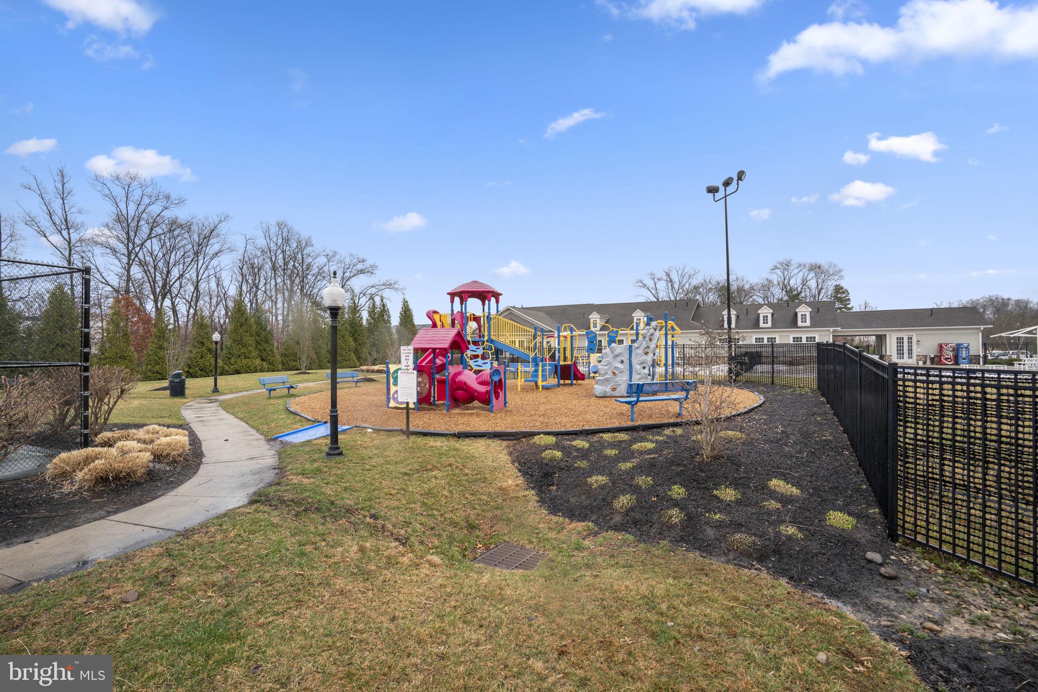 TANYARD SPRINGS - Residential