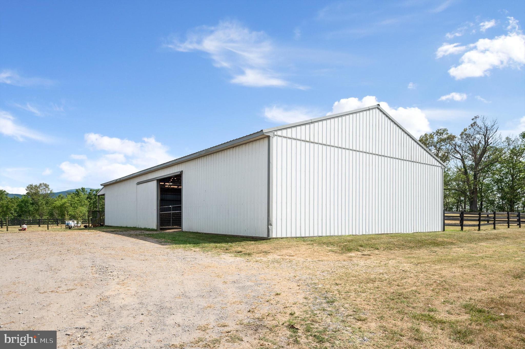 MUNSON LAND - Residential