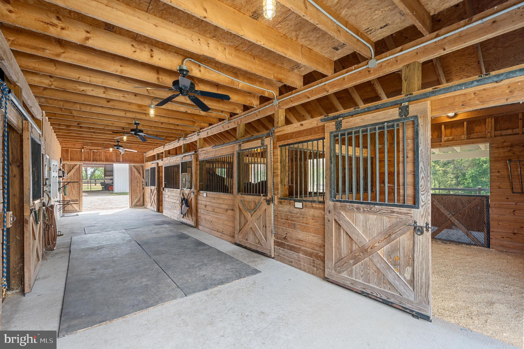 MUNSON LAND - Residential