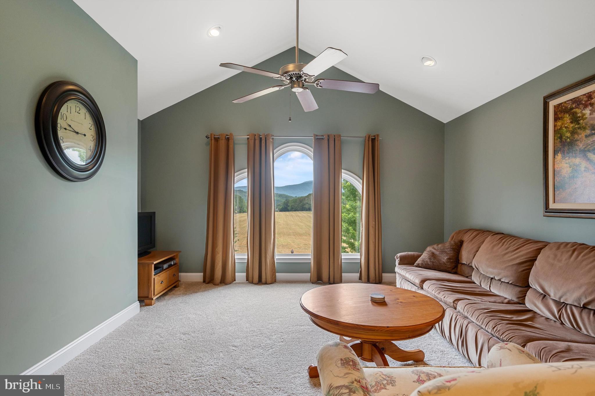 MUNSON LAND - Residential