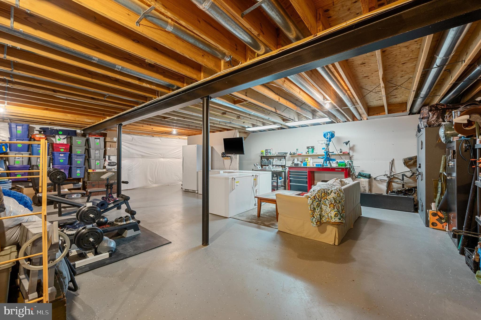 MUNSON LAND - Residential