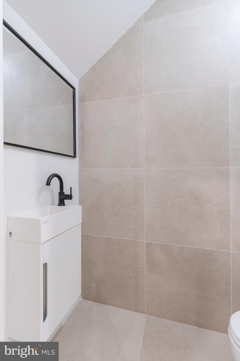 GRADUATE HOSPITAL - Residential