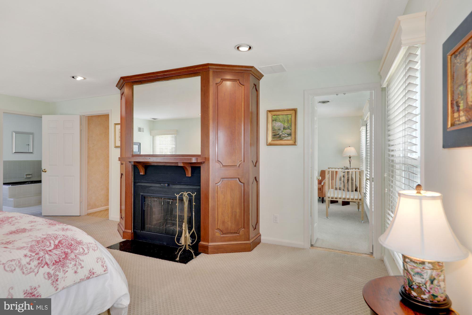 POTOMAC OUTSIDE - Residential