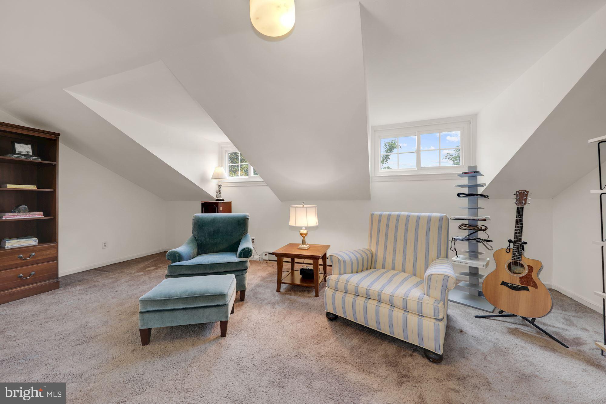 POTOMAC OUTSIDE - Residential