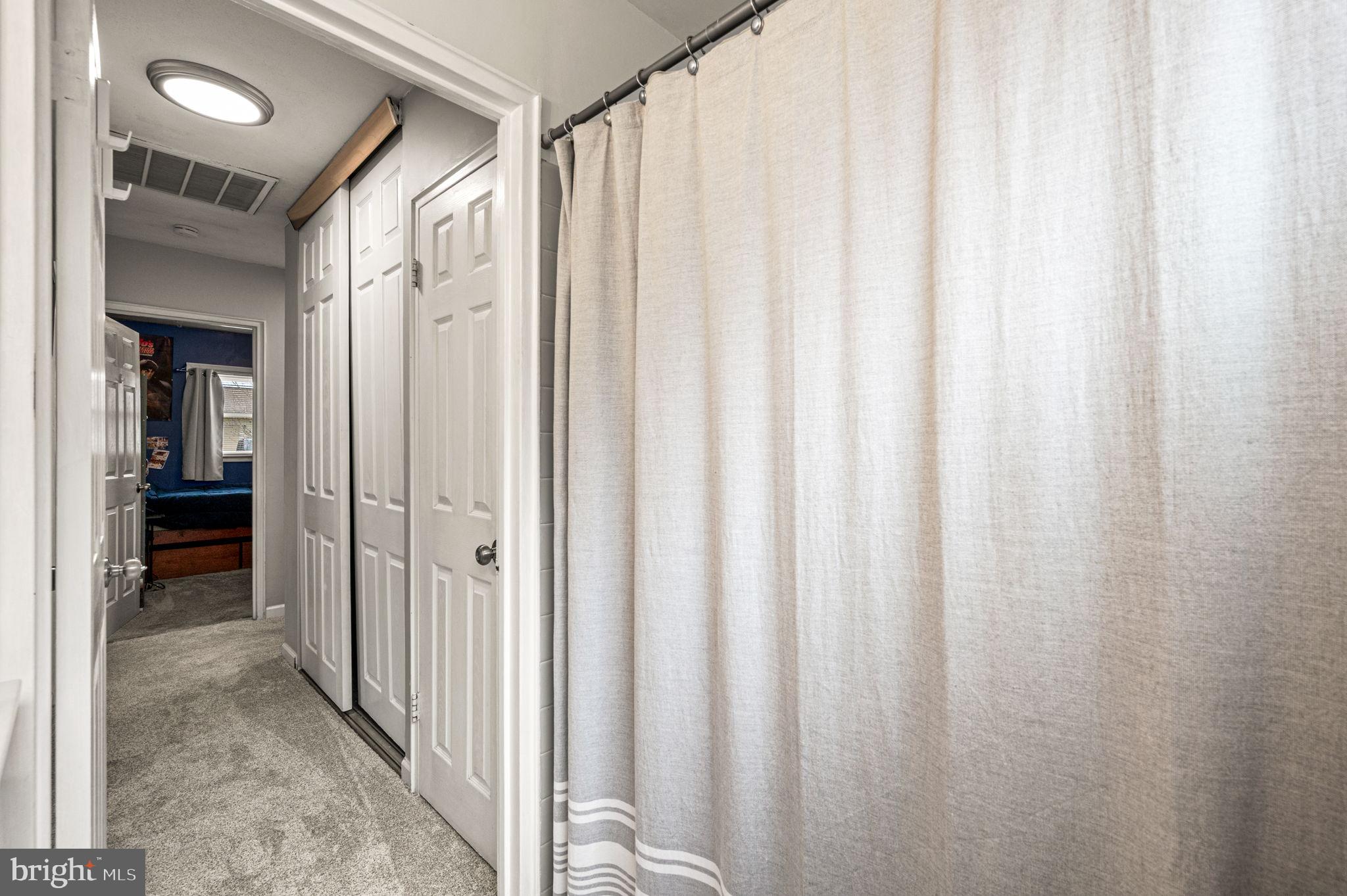 PINECREST - Residential