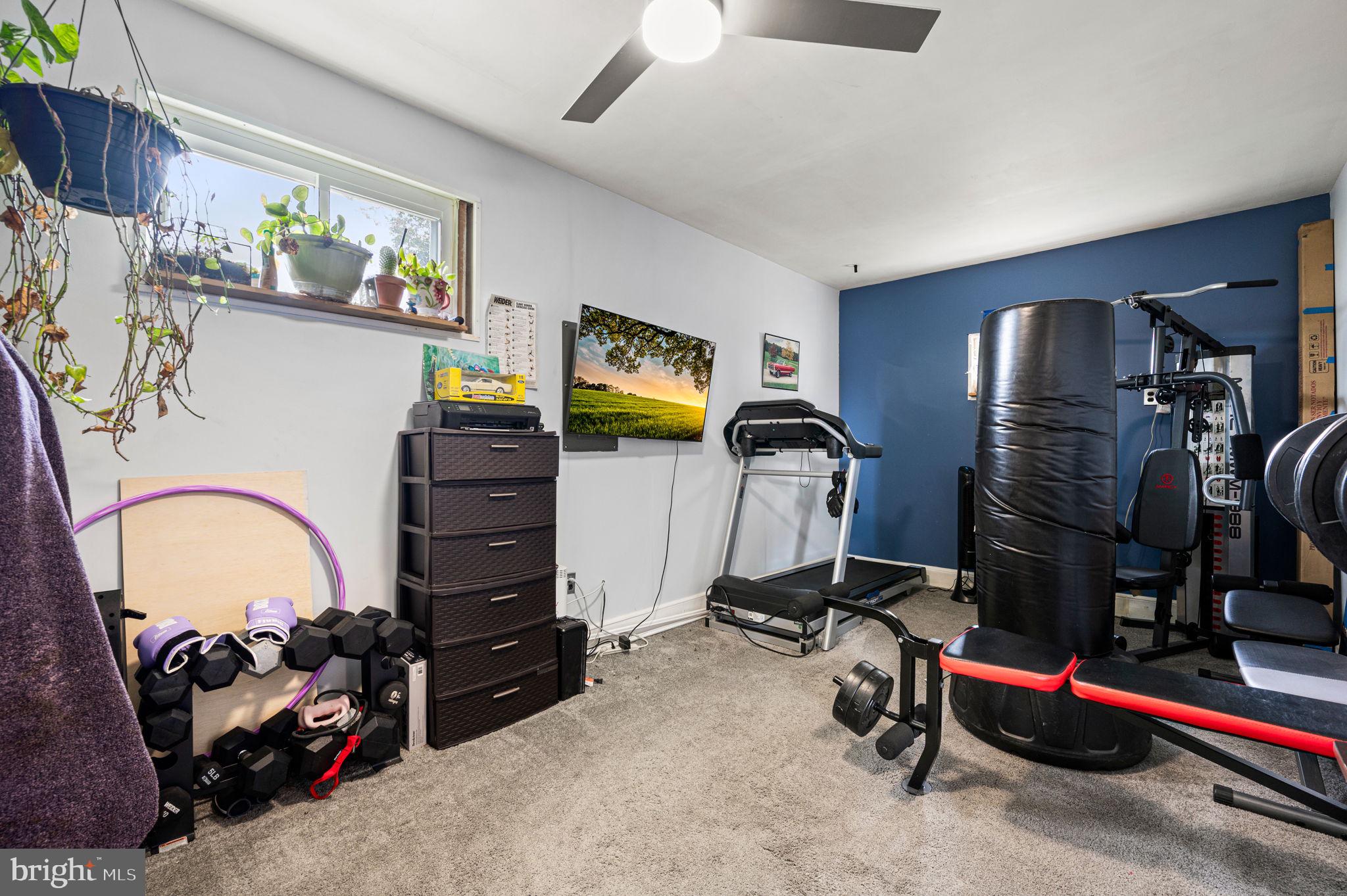 PINECREST - Residential