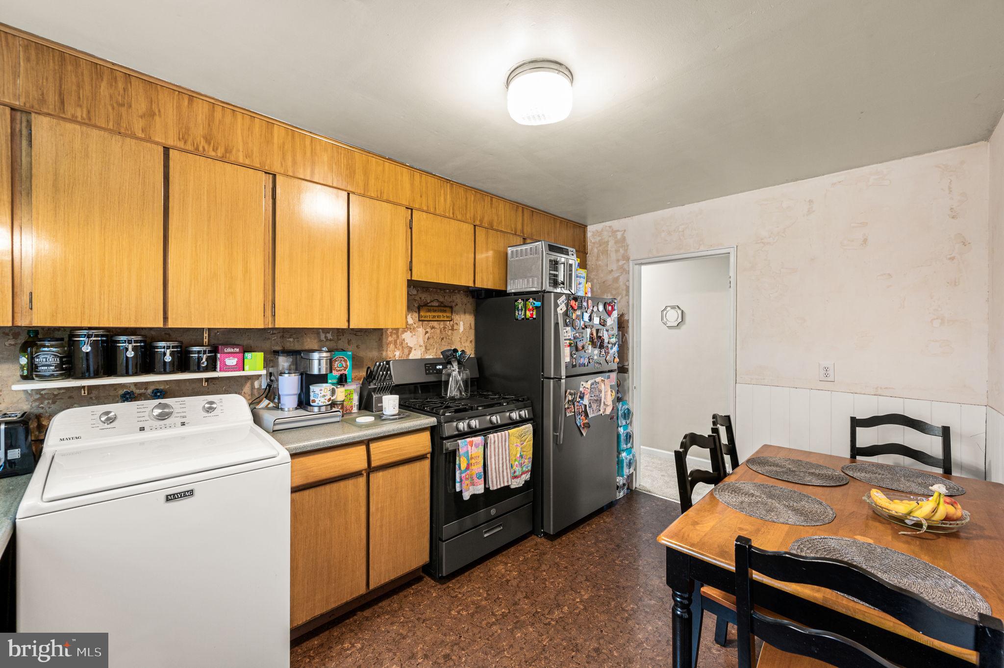 PINECREST - Residential