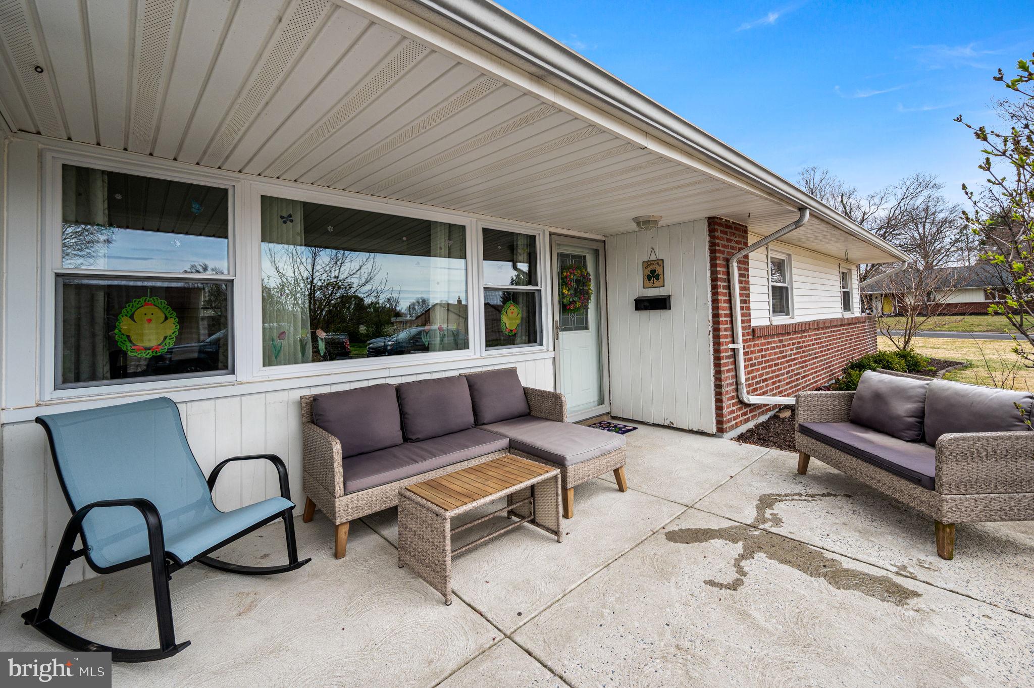 PINECREST - Residential