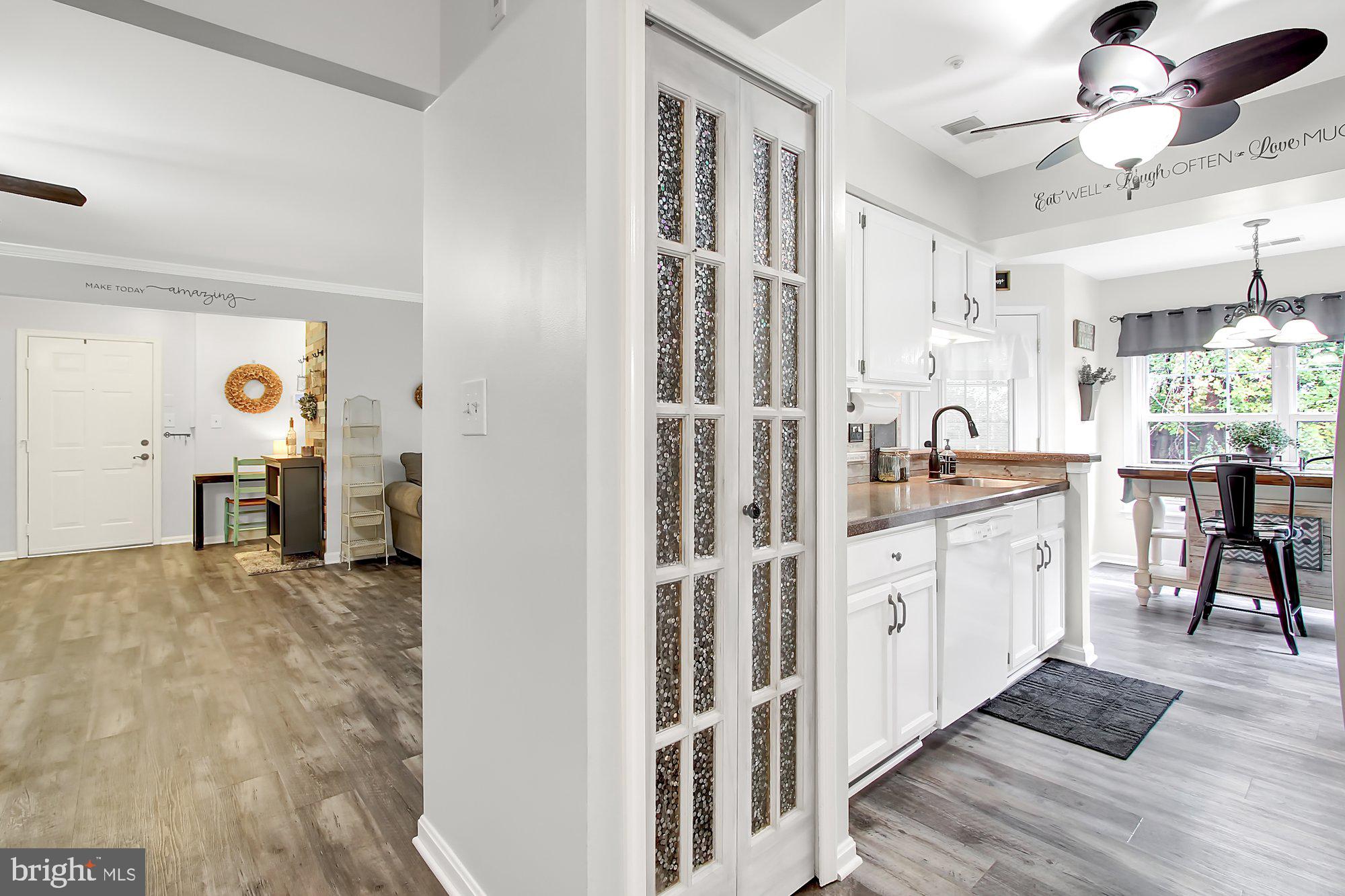 LAURELS CONDO - Residential