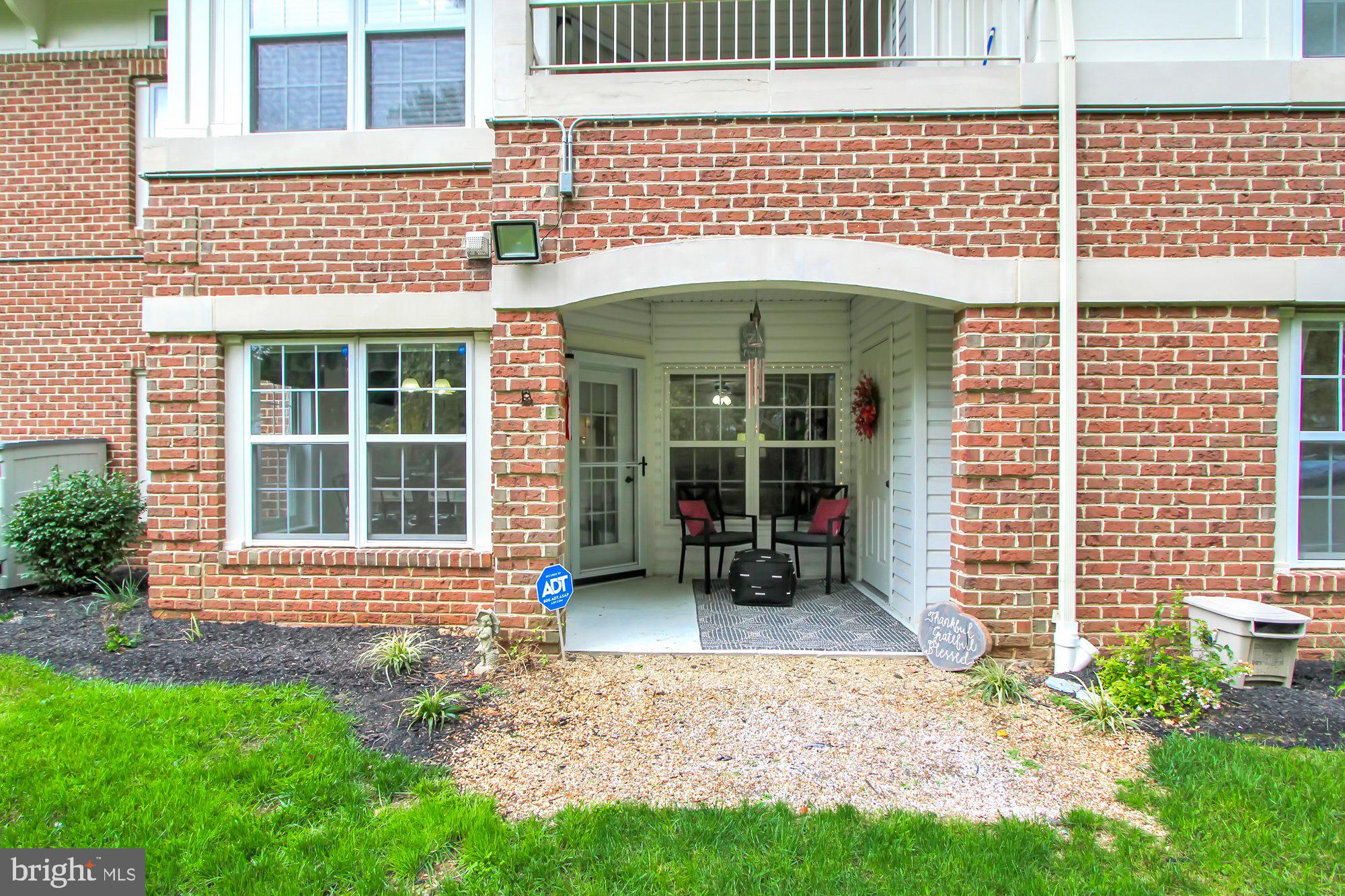 LAURELS CONDO - Residential