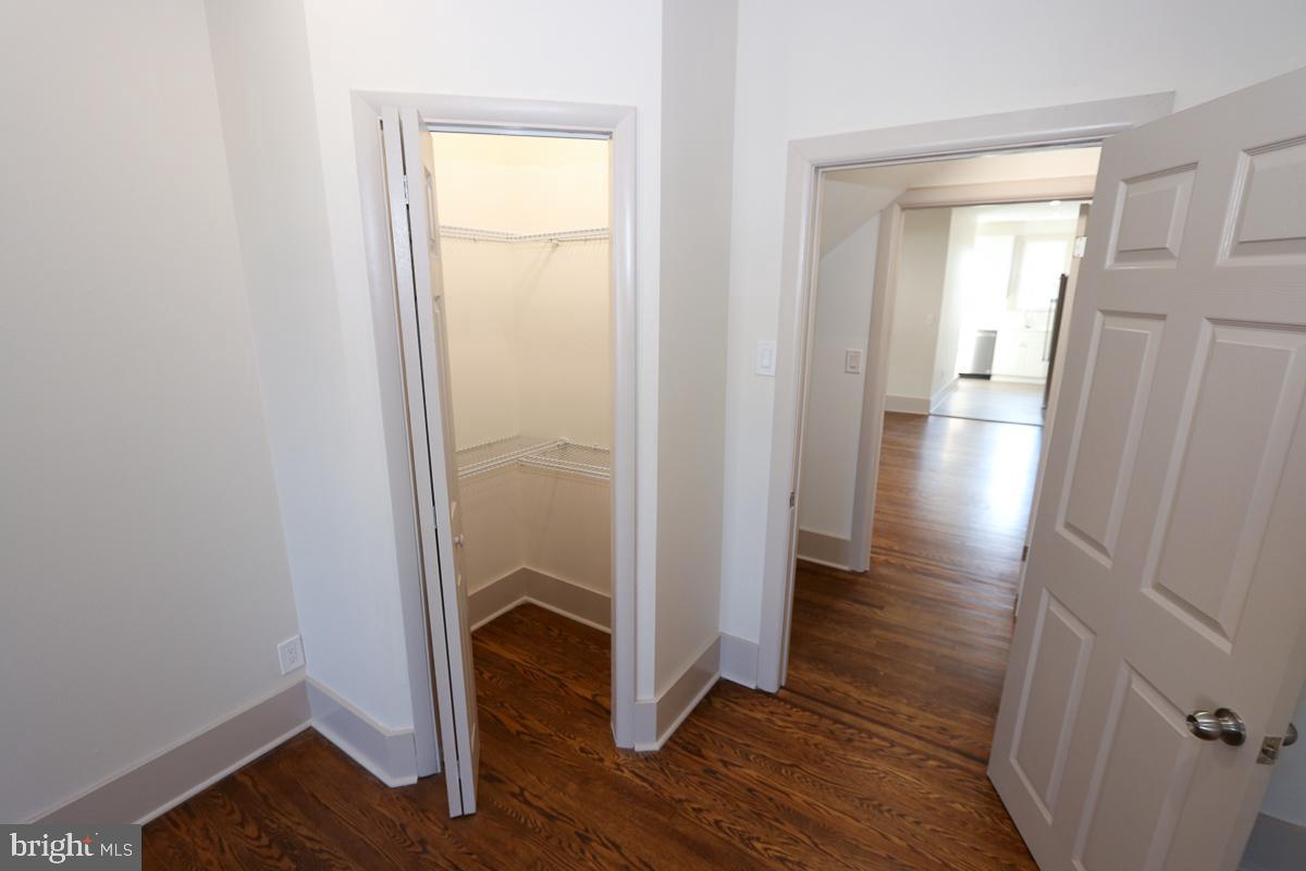 ROCKLEDGE - Residential Lease