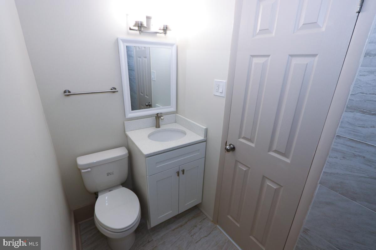 ROCKLEDGE - Residential Lease