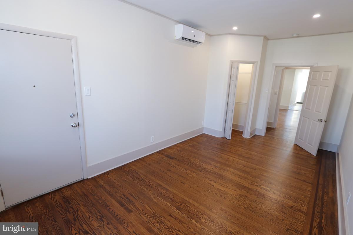 ROCKLEDGE - Residential Lease