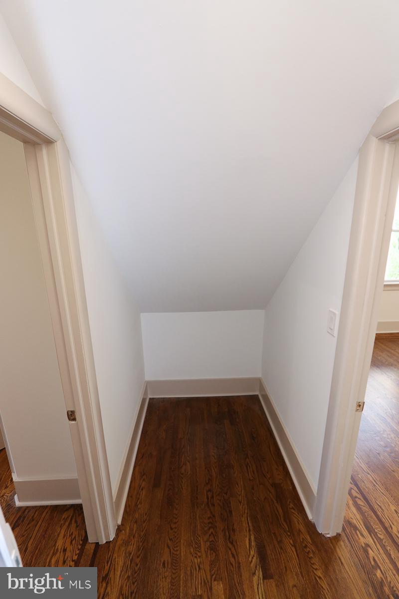 ROCKLEDGE - Residential Lease