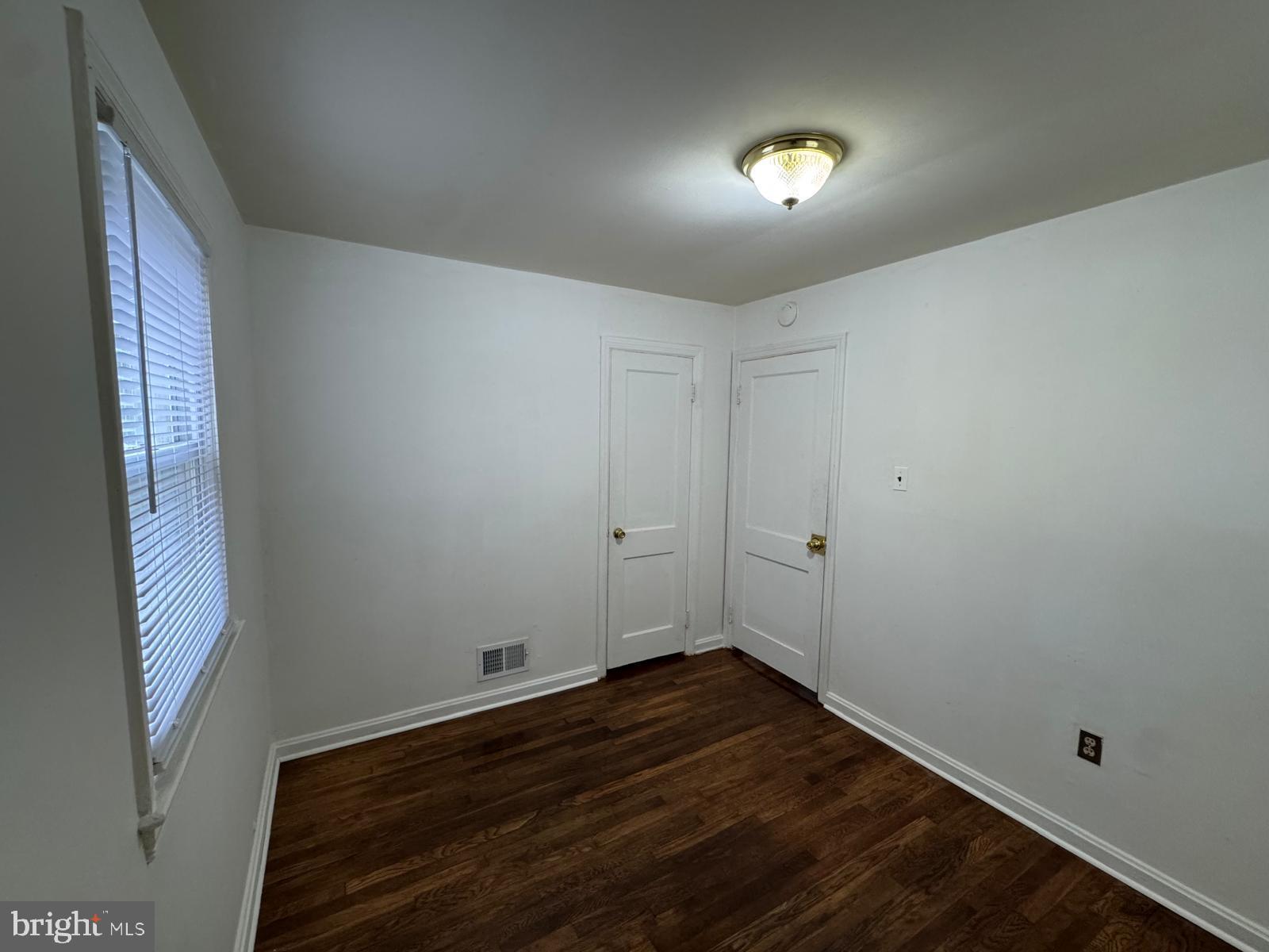 CHARLTON HEIGHTS - Residential Lease