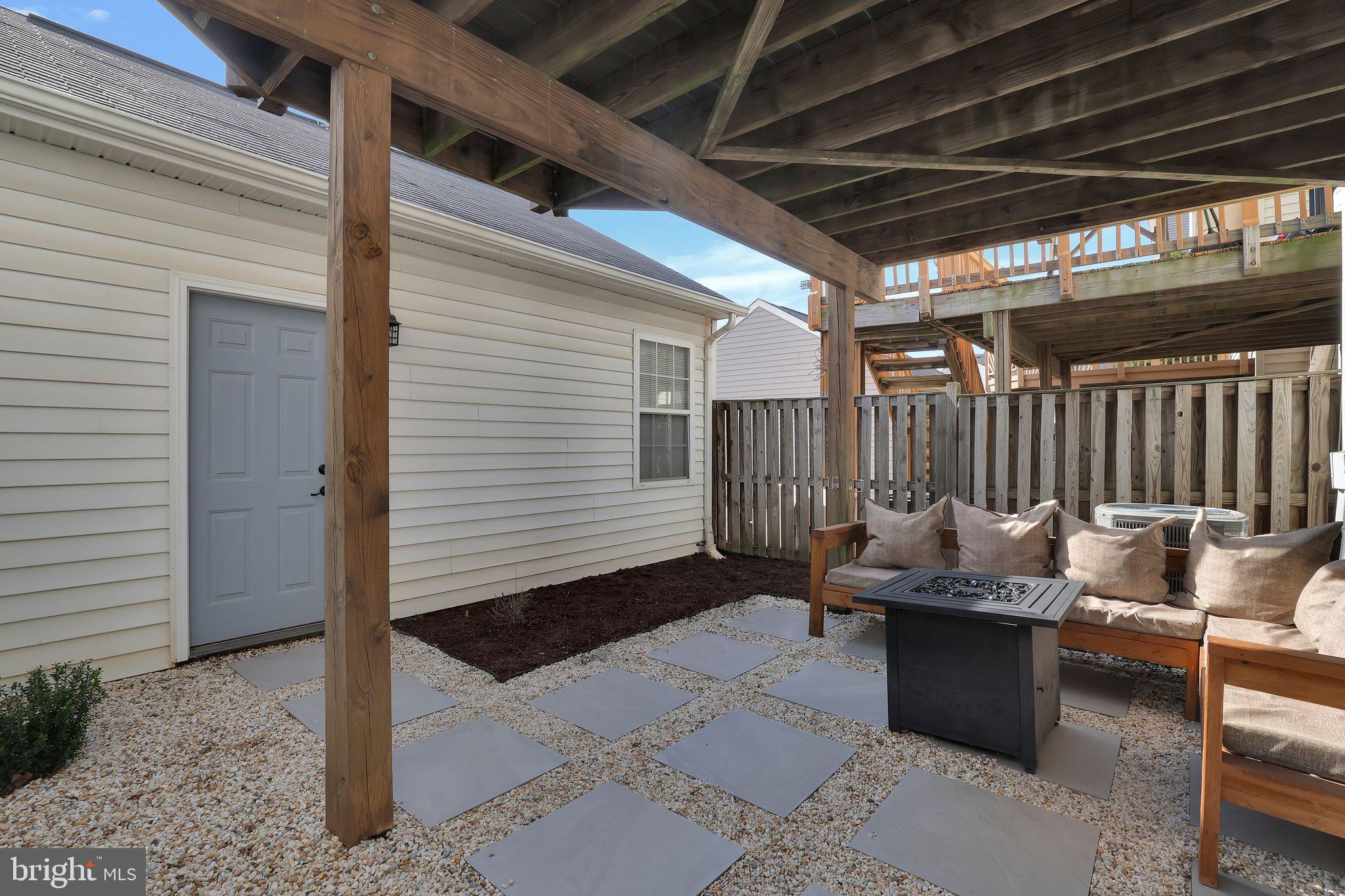 GROVEWOOD - Residential