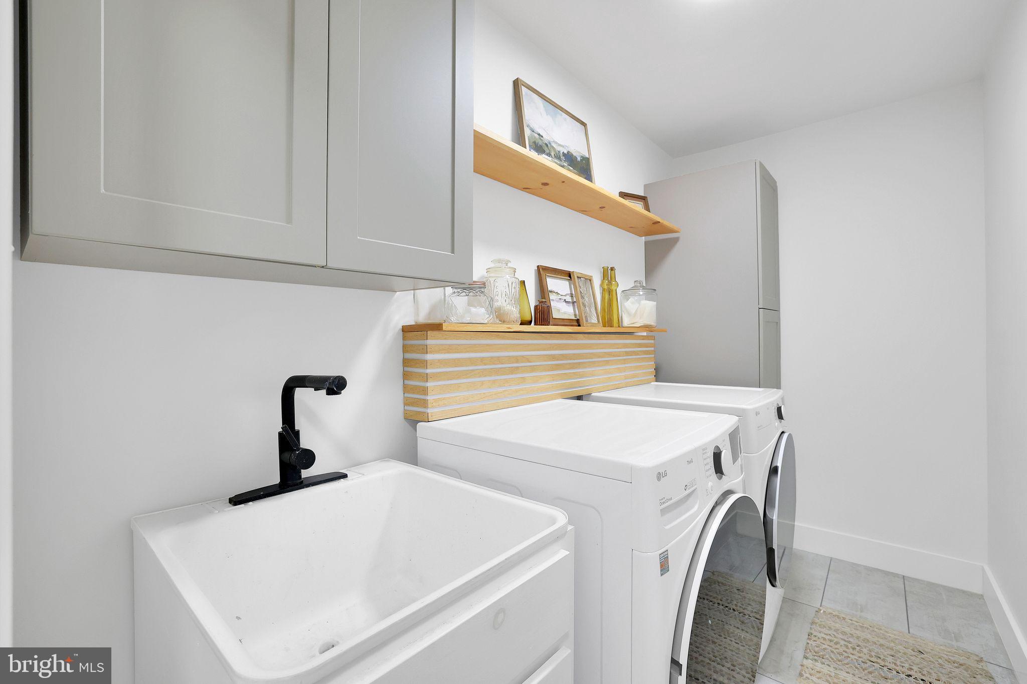 GROVEWOOD - Residential