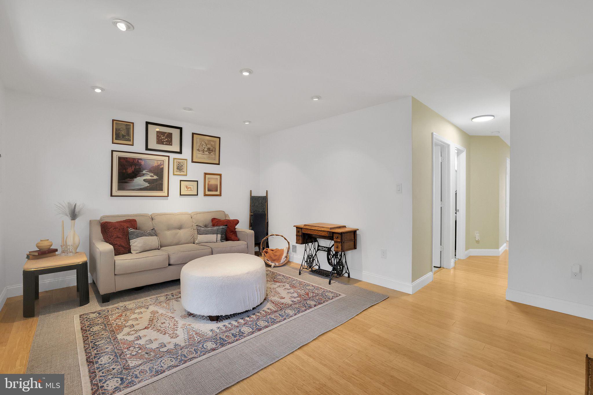 GROVEWOOD - Residential