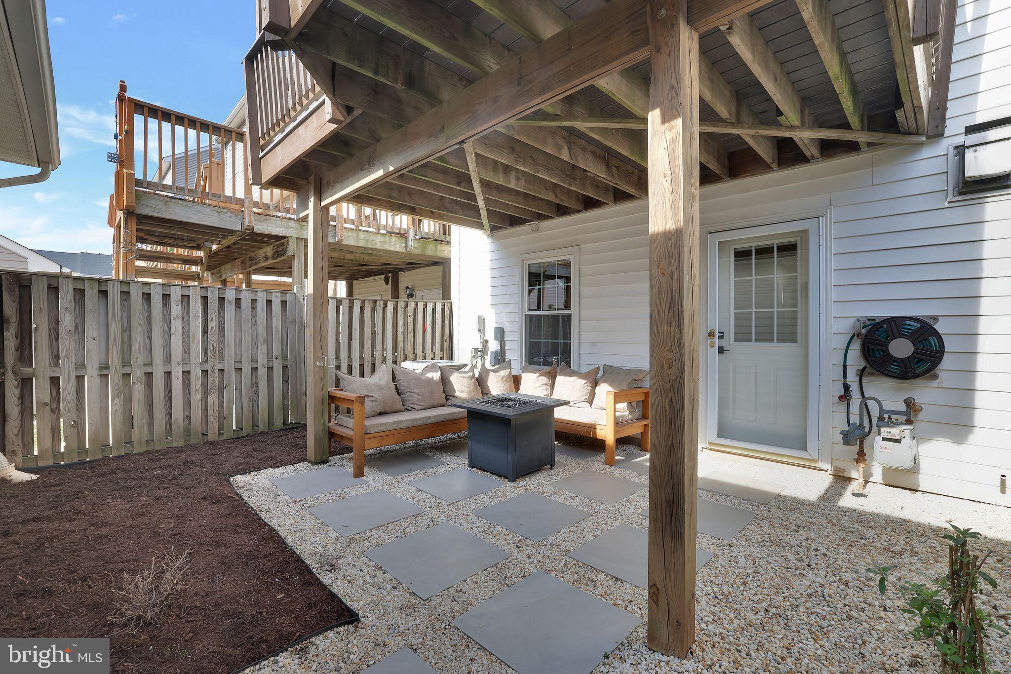 GROVEWOOD - Residential