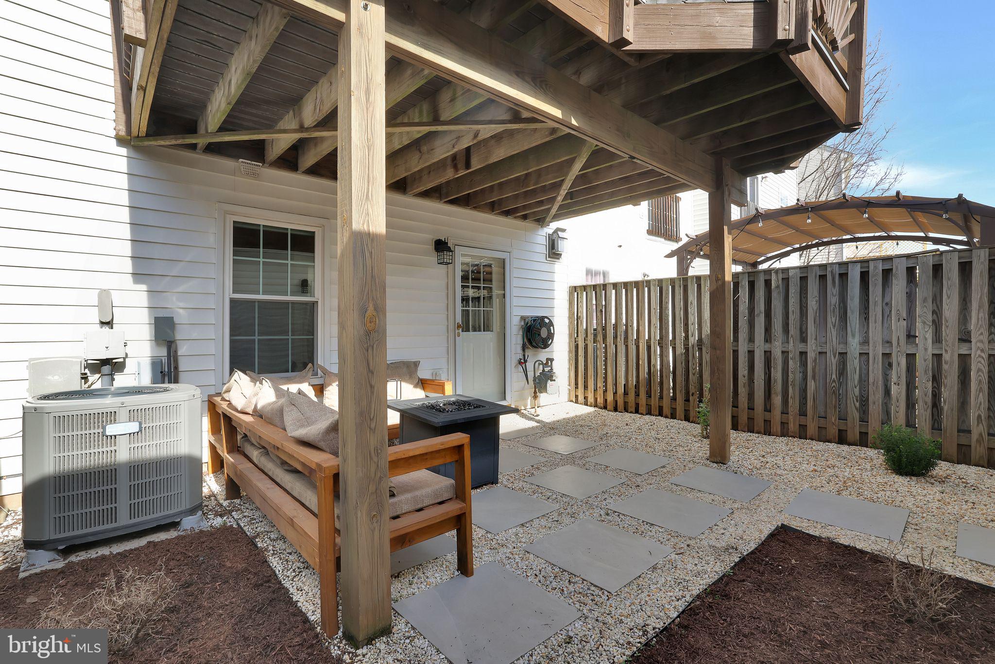 GROVEWOOD - Residential