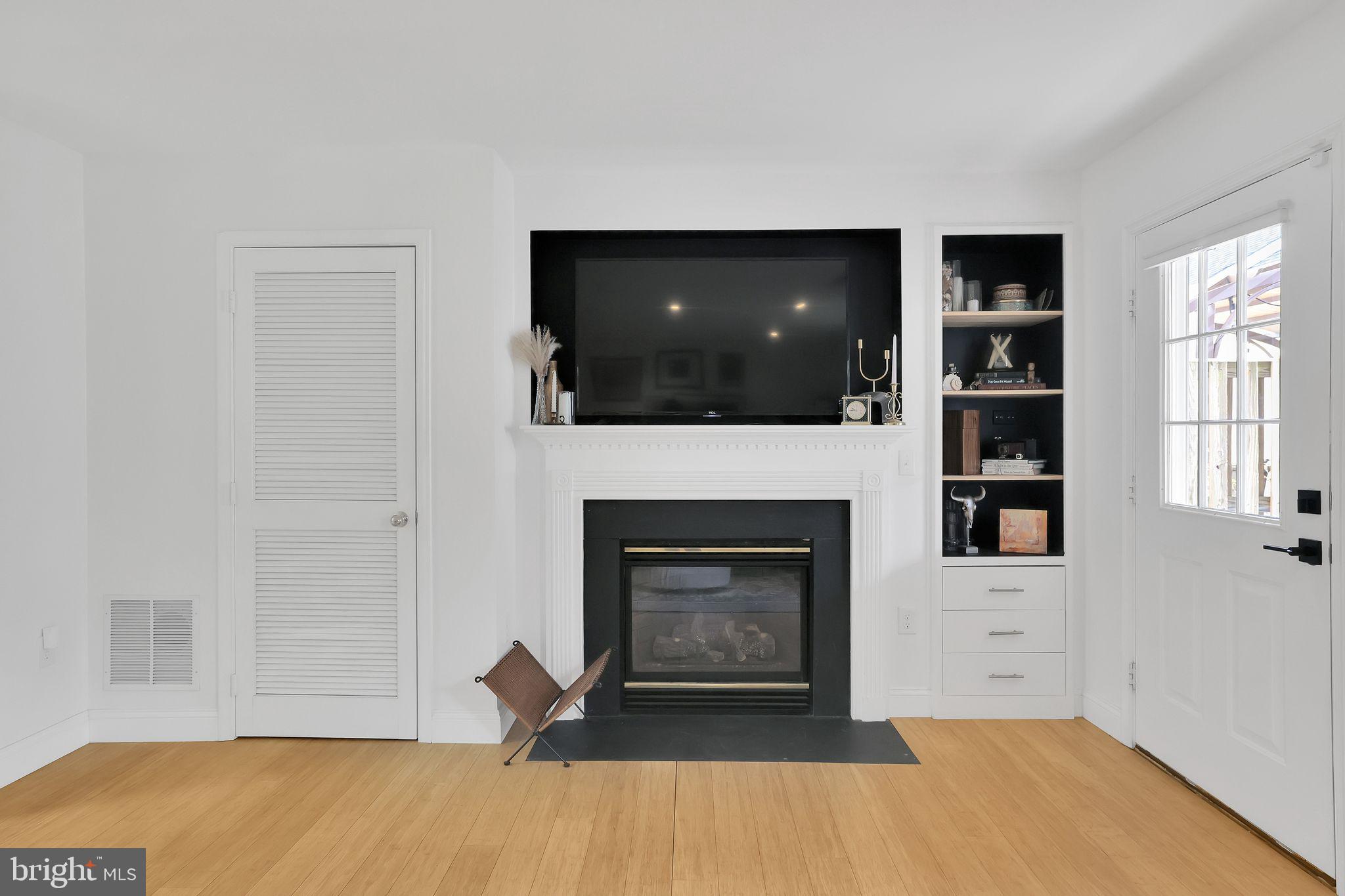 GROVEWOOD - Residential