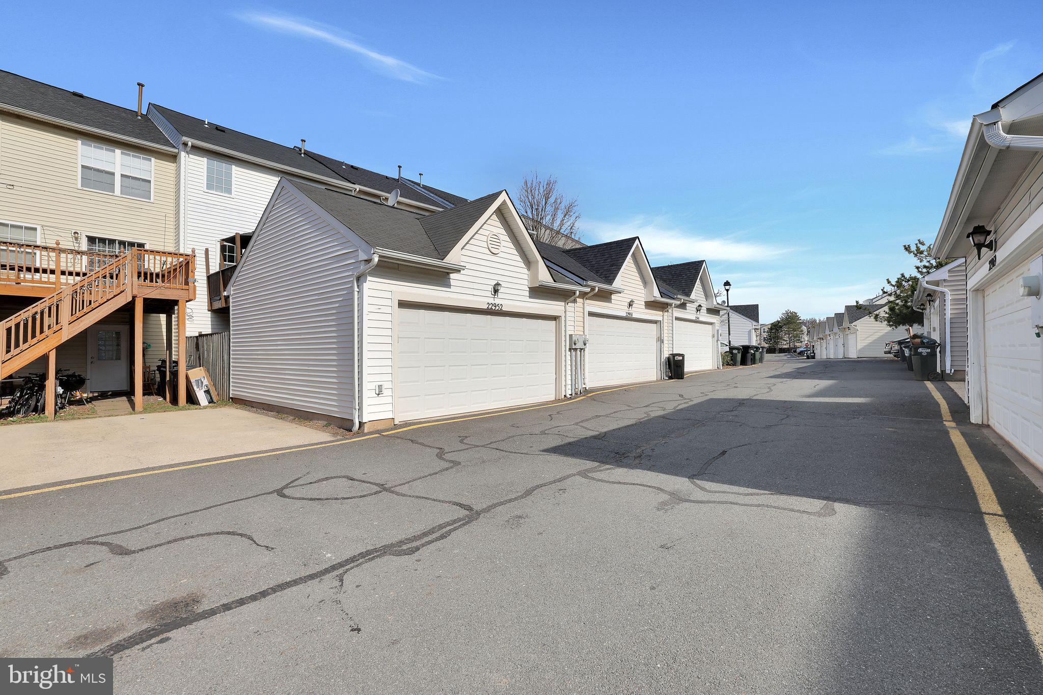 GROVEWOOD - Residential