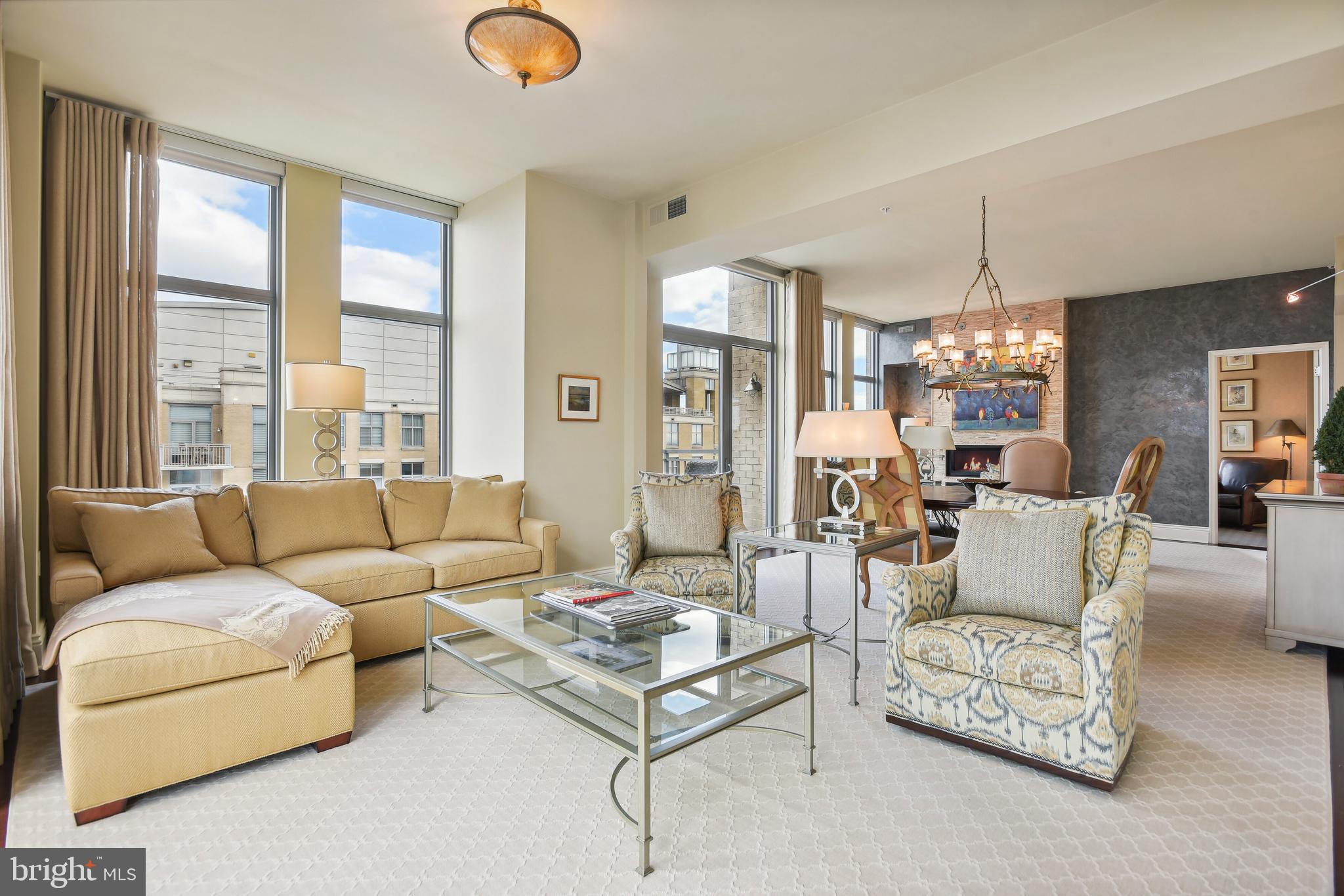 RESTON TOWN CENTER - Residential