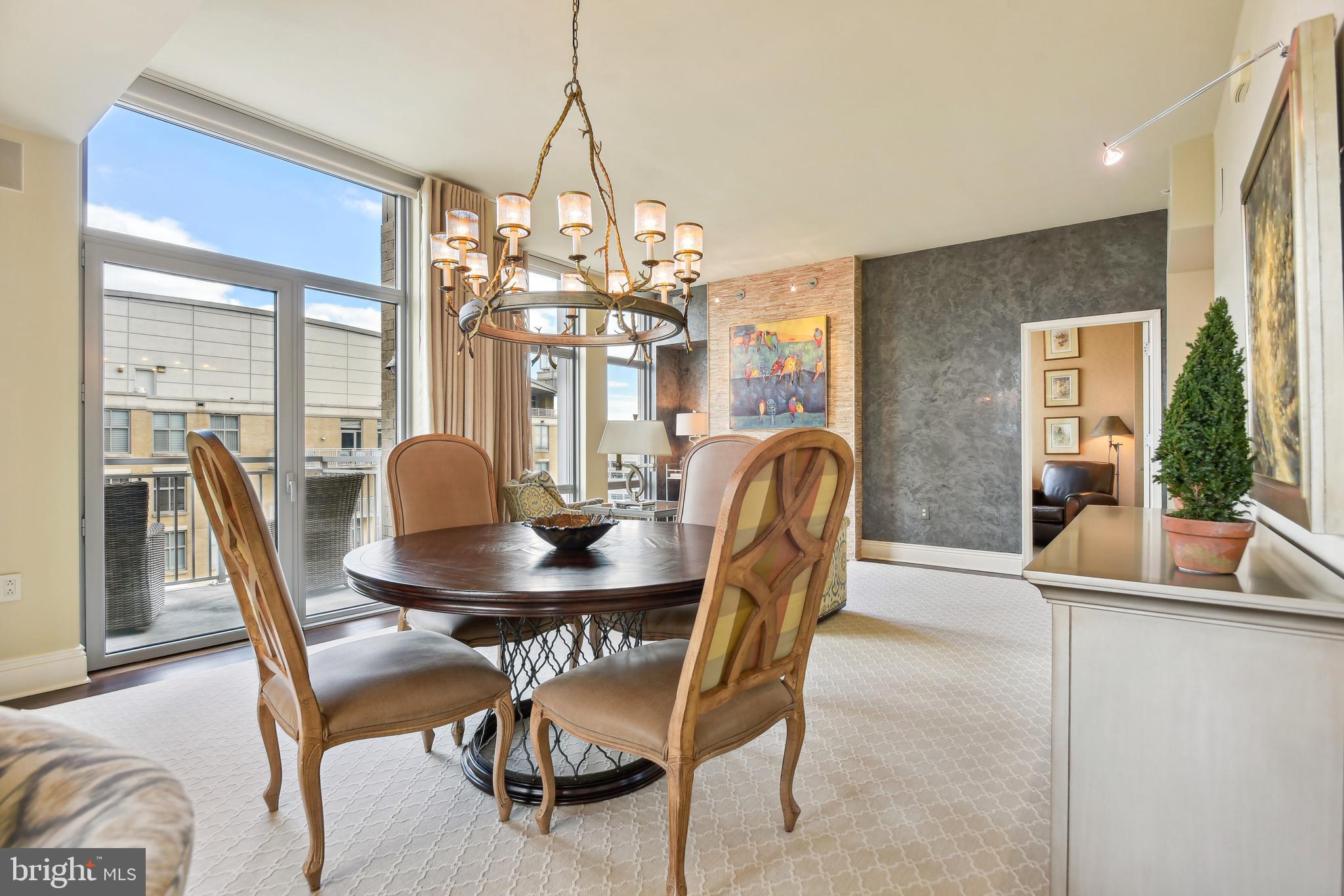 RESTON TOWN CENTER - Residential