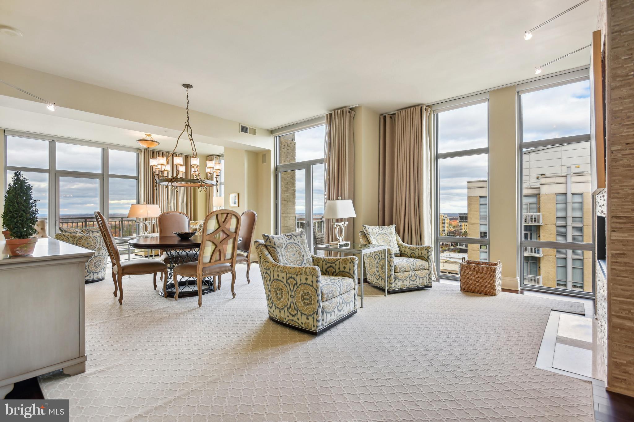 RESTON TOWN CENTER - Residential