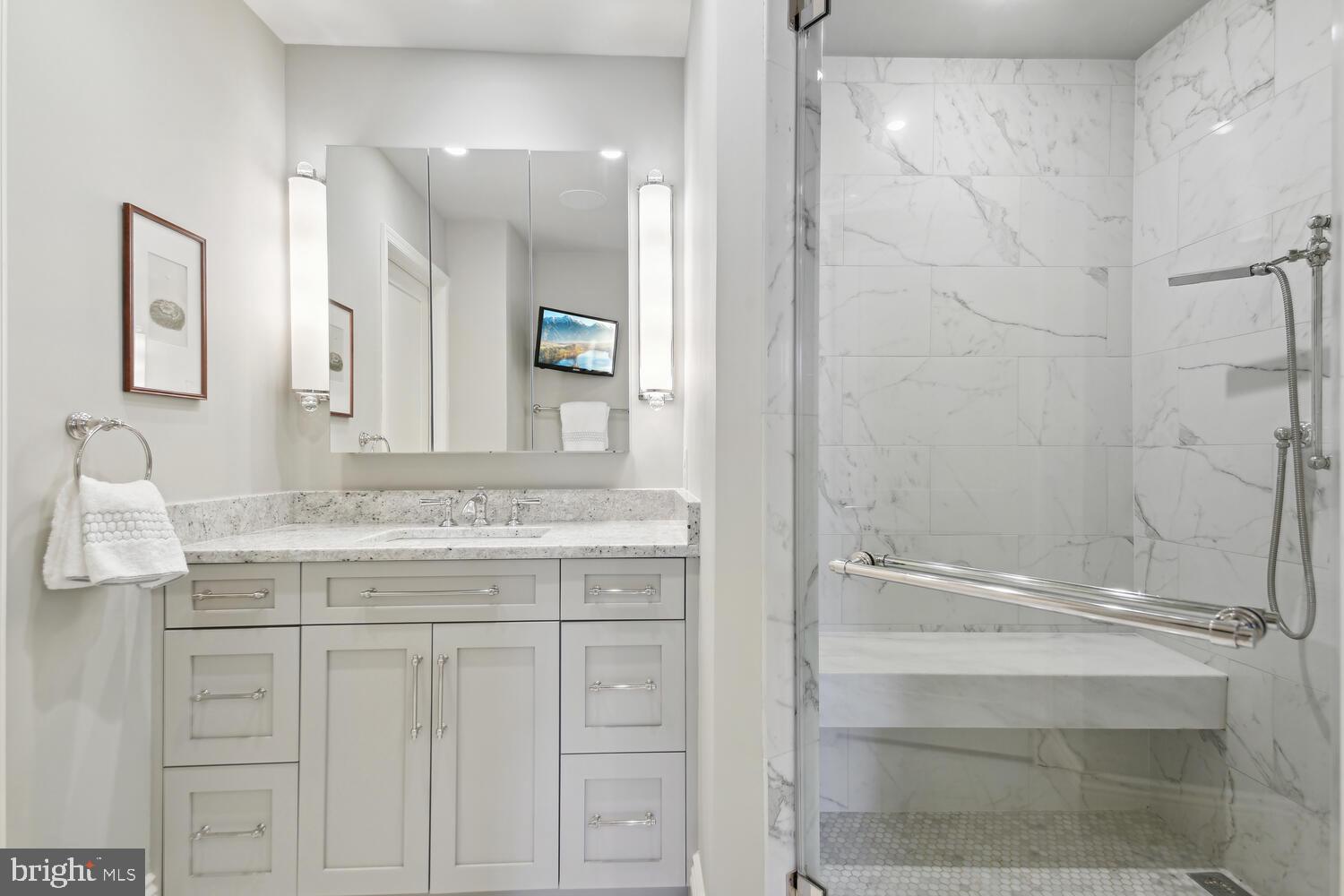 RESTON TOWN CENTER - Residential