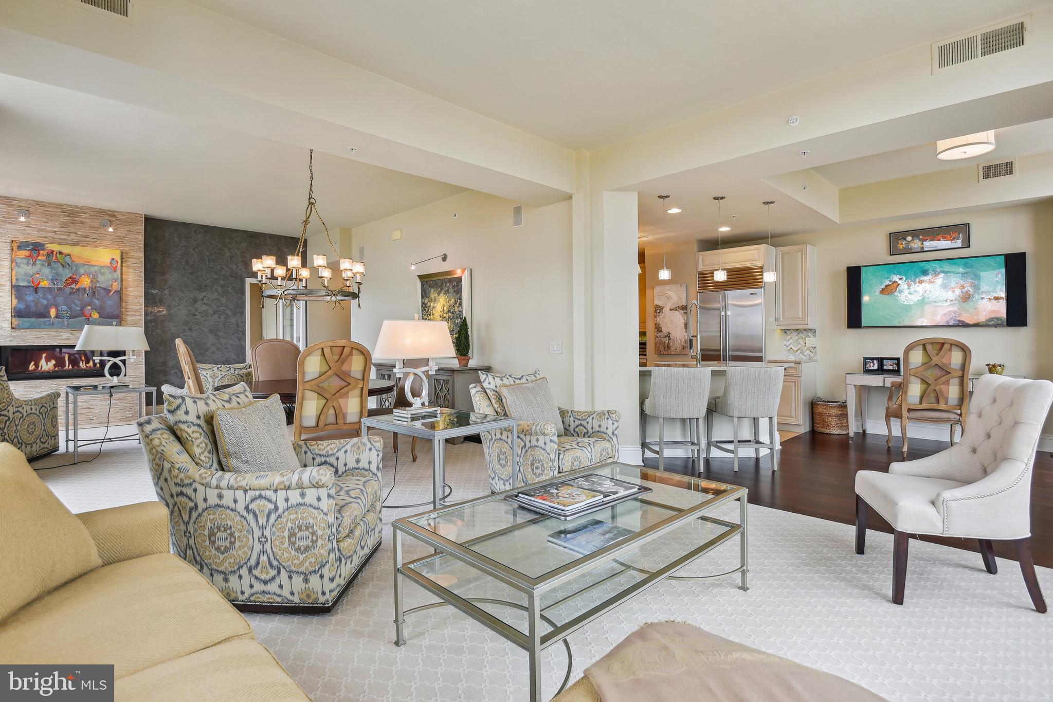 RESTON TOWN CENTER - Residential