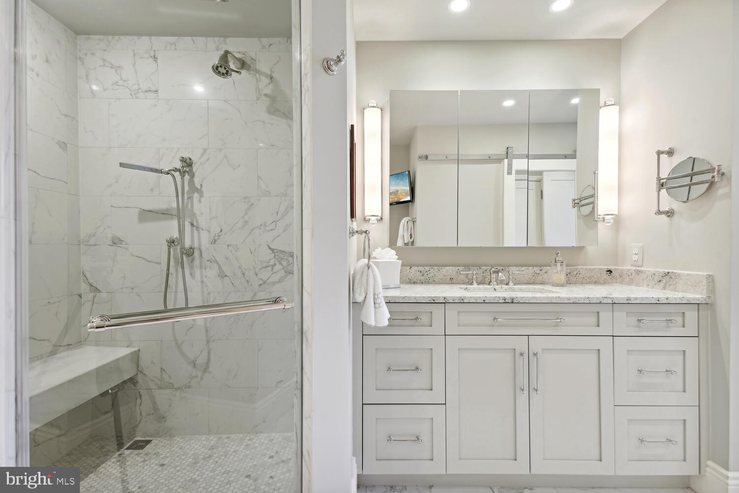 RESTON TOWN CENTER - Residential