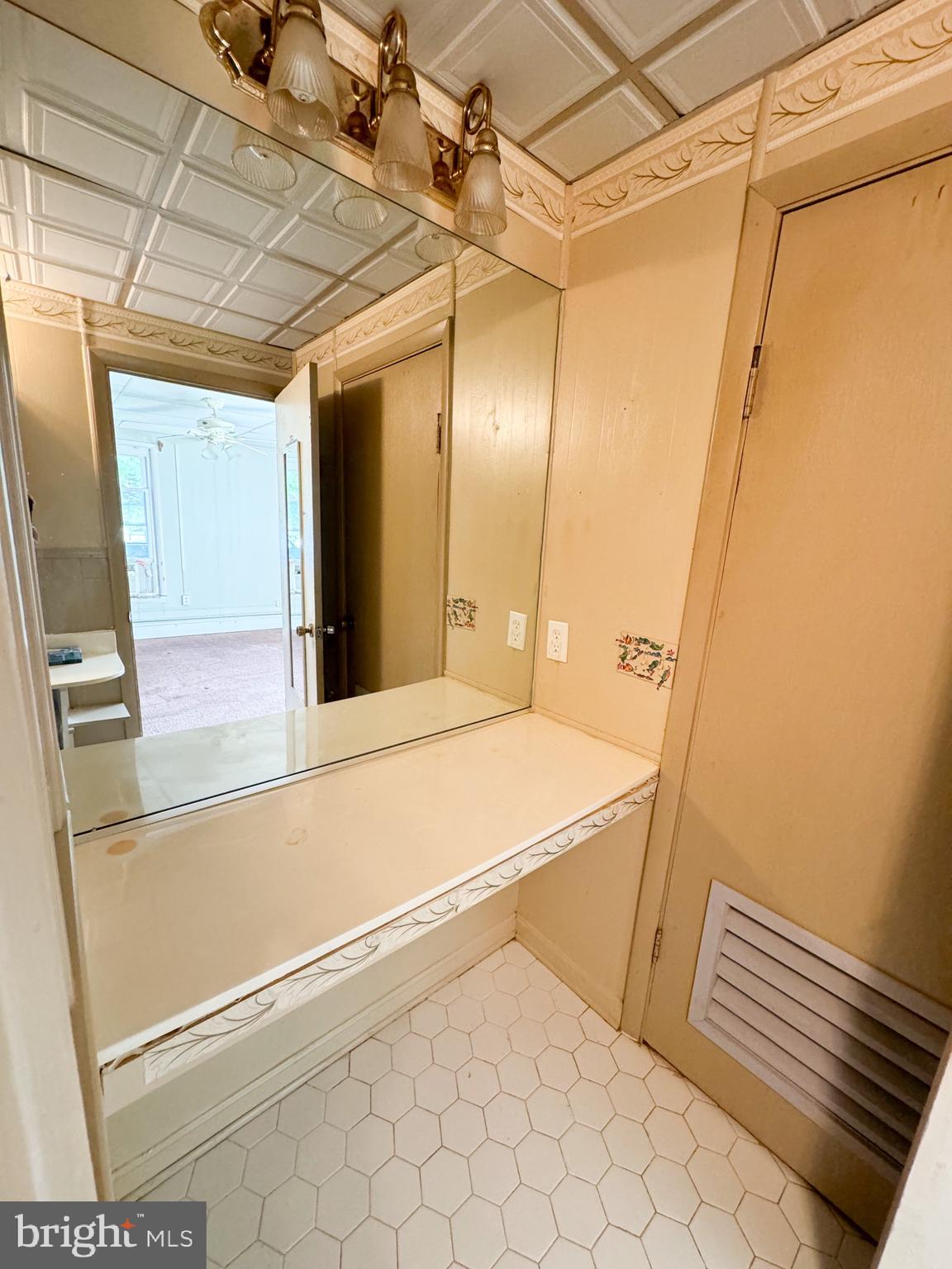 CHESTER - Residential