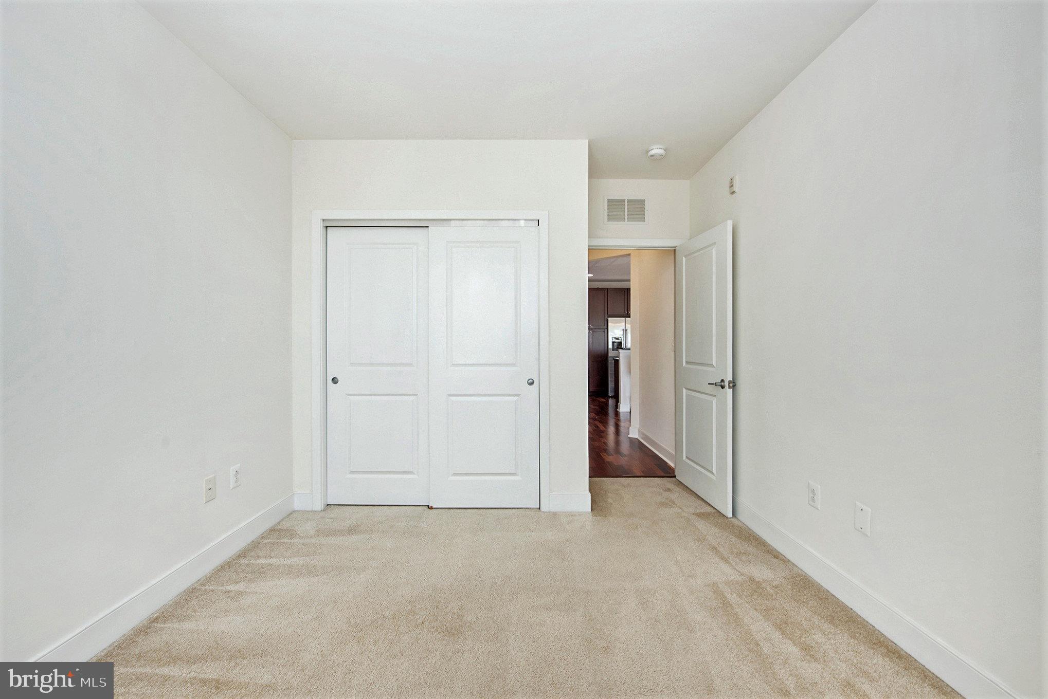 GRADUATE HOSPITAL - Residential Lease