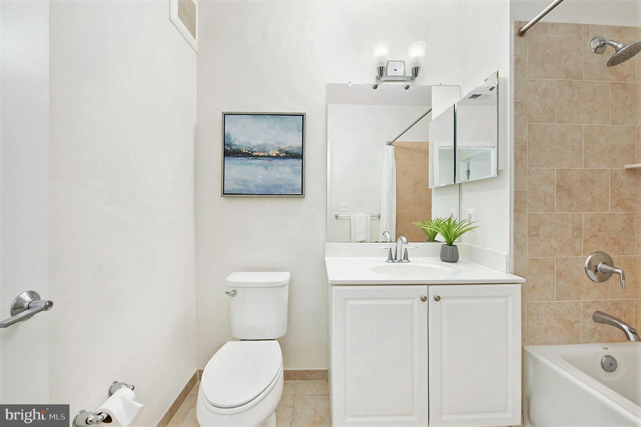 GRADUATE HOSPITAL - Residential Lease