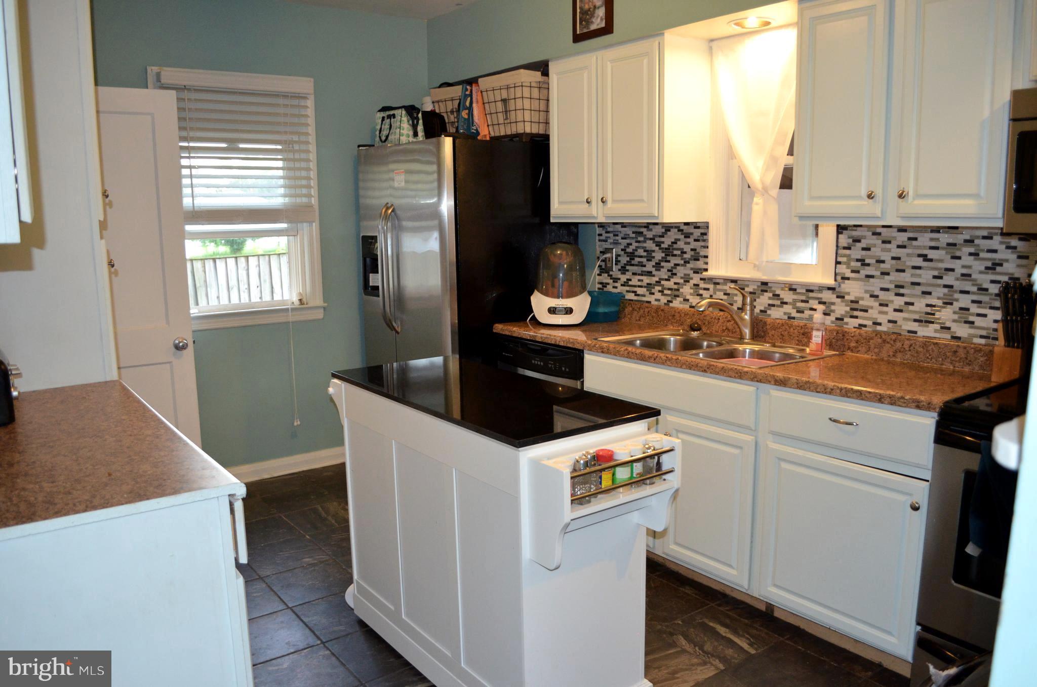 ROLAND TERRACE - Residential