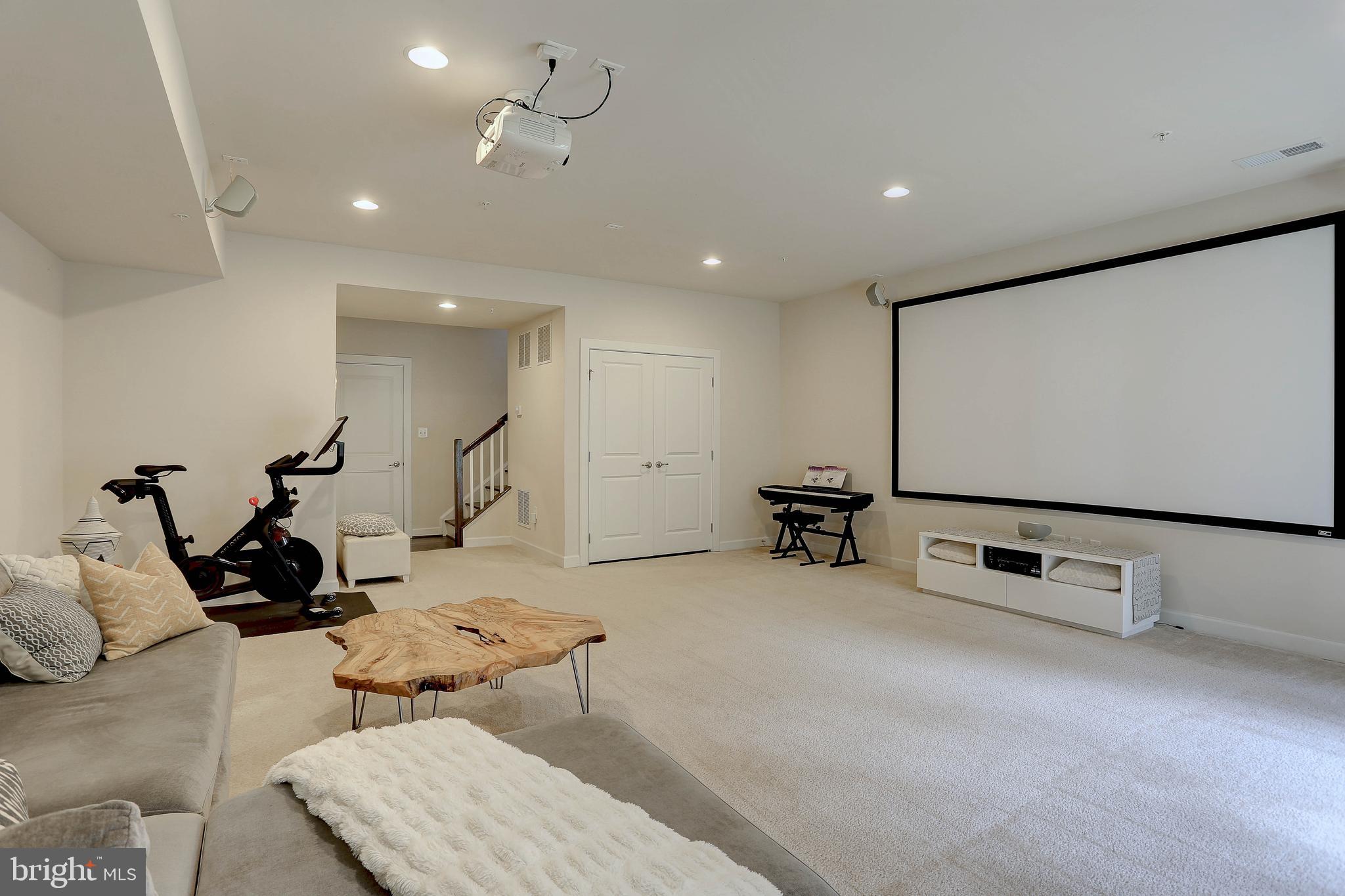 FAIRLAND PARK - Residential