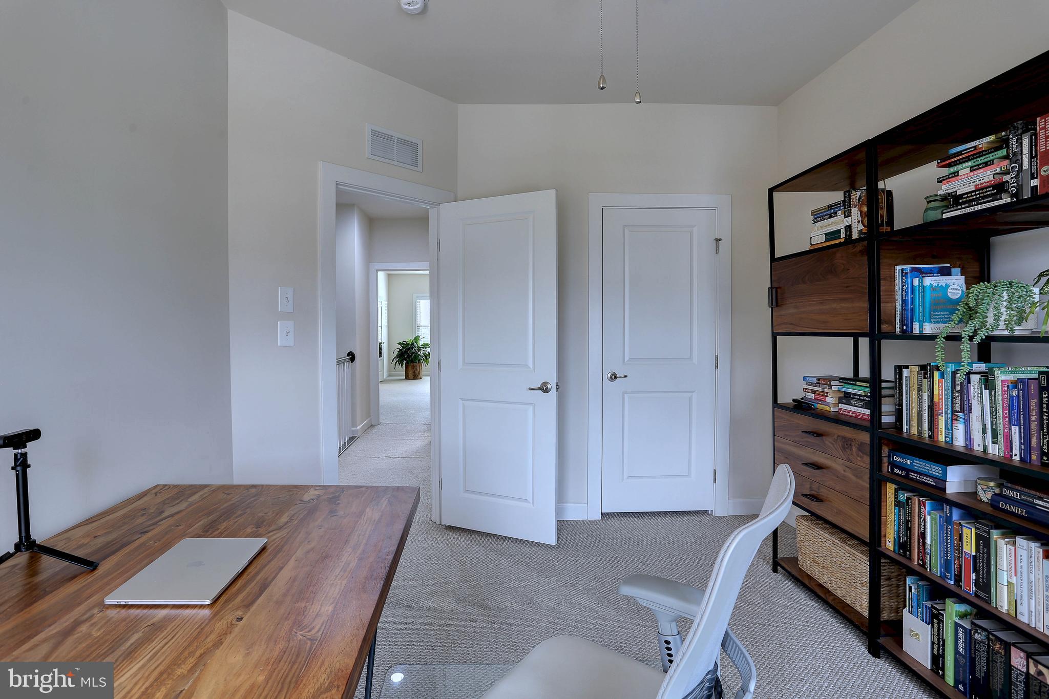 FAIRLAND PARK - Residential