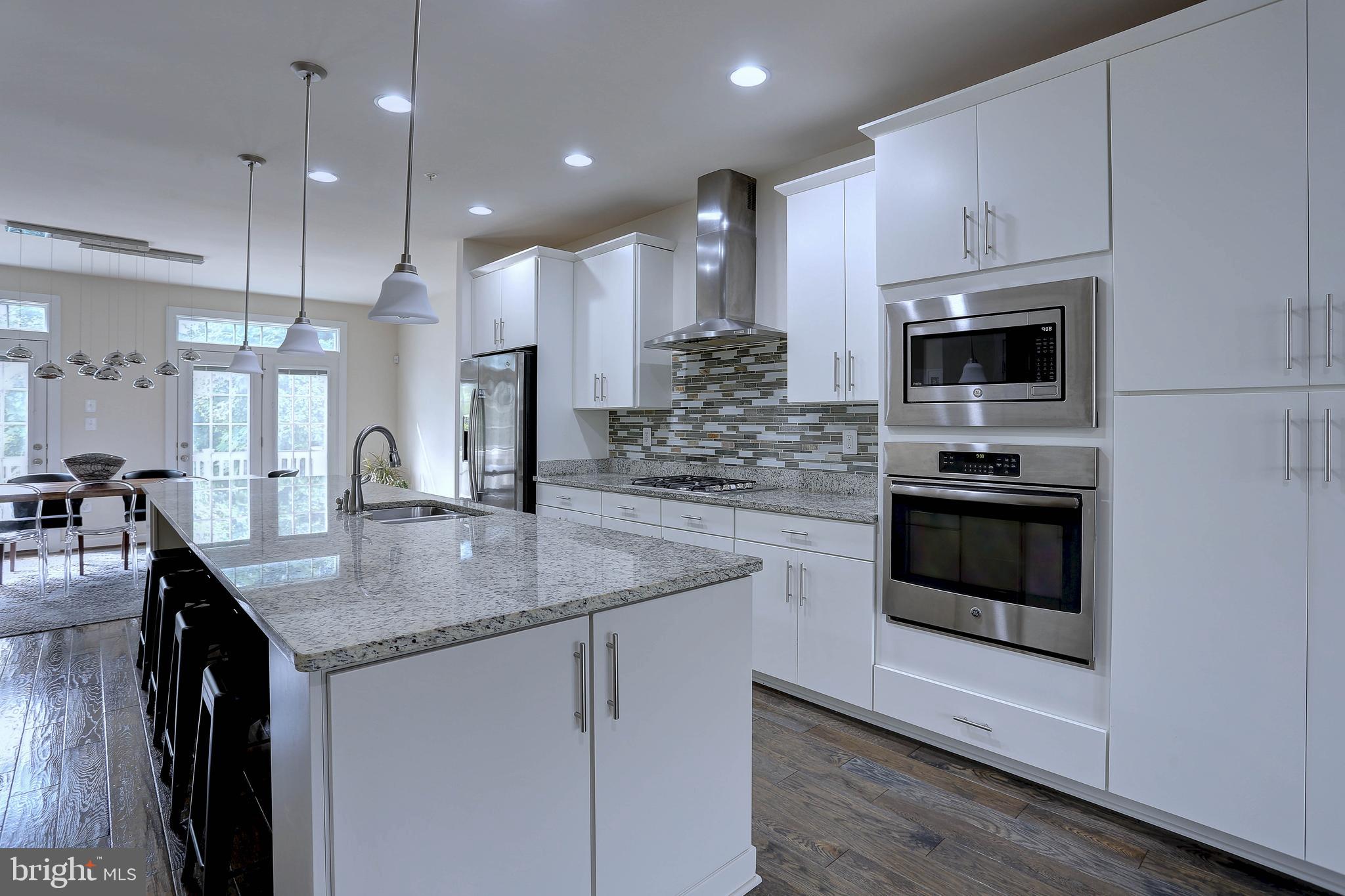 FAIRLAND PARK - Residential