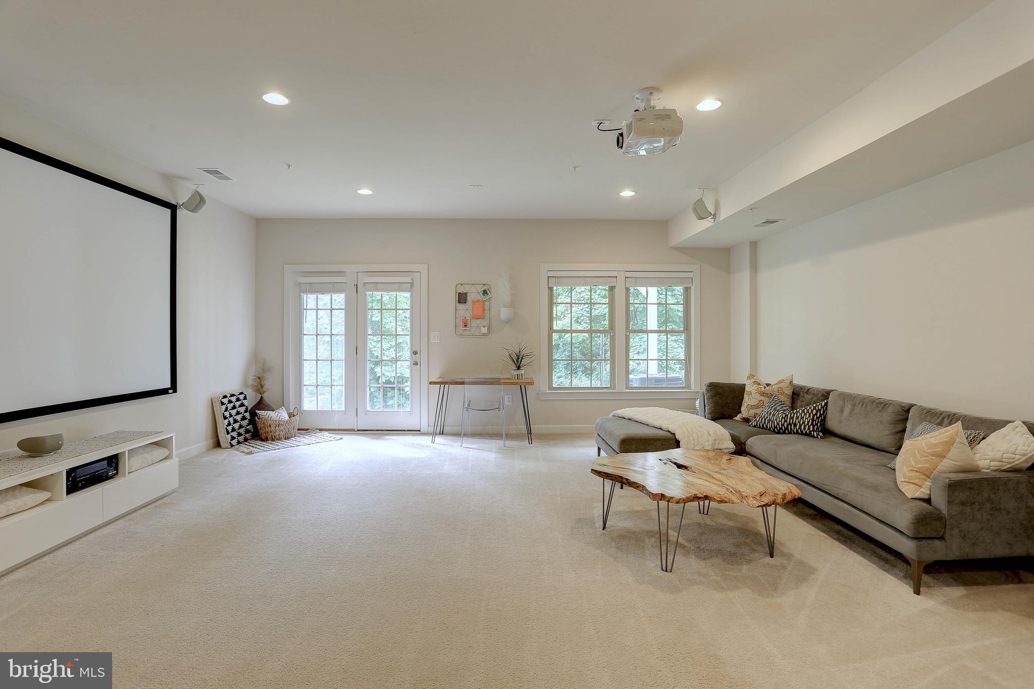 FAIRLAND PARK - Residential