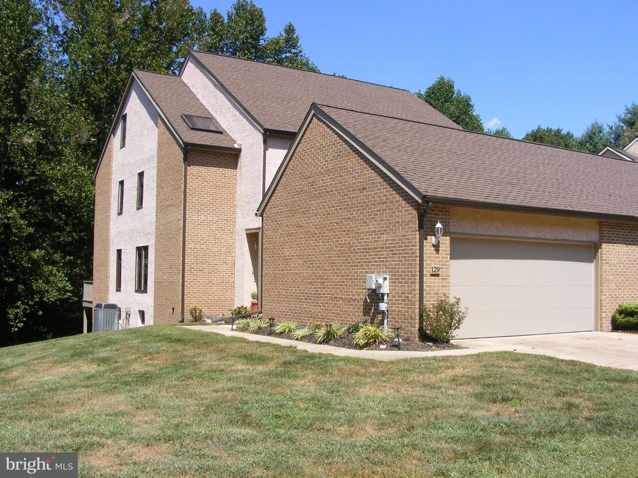 129 Falcon Lane, Wilmington, DE 19808