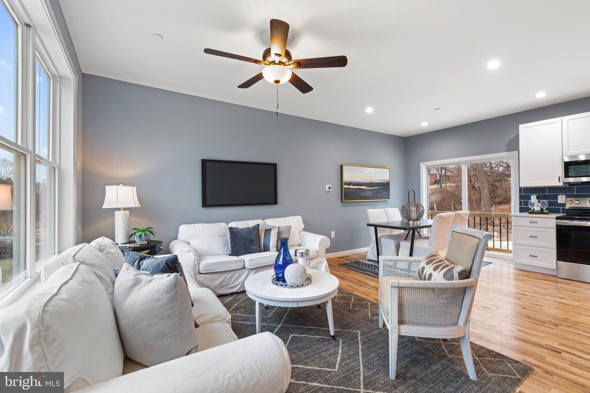 BUCKINGHAM VIEW - Residential