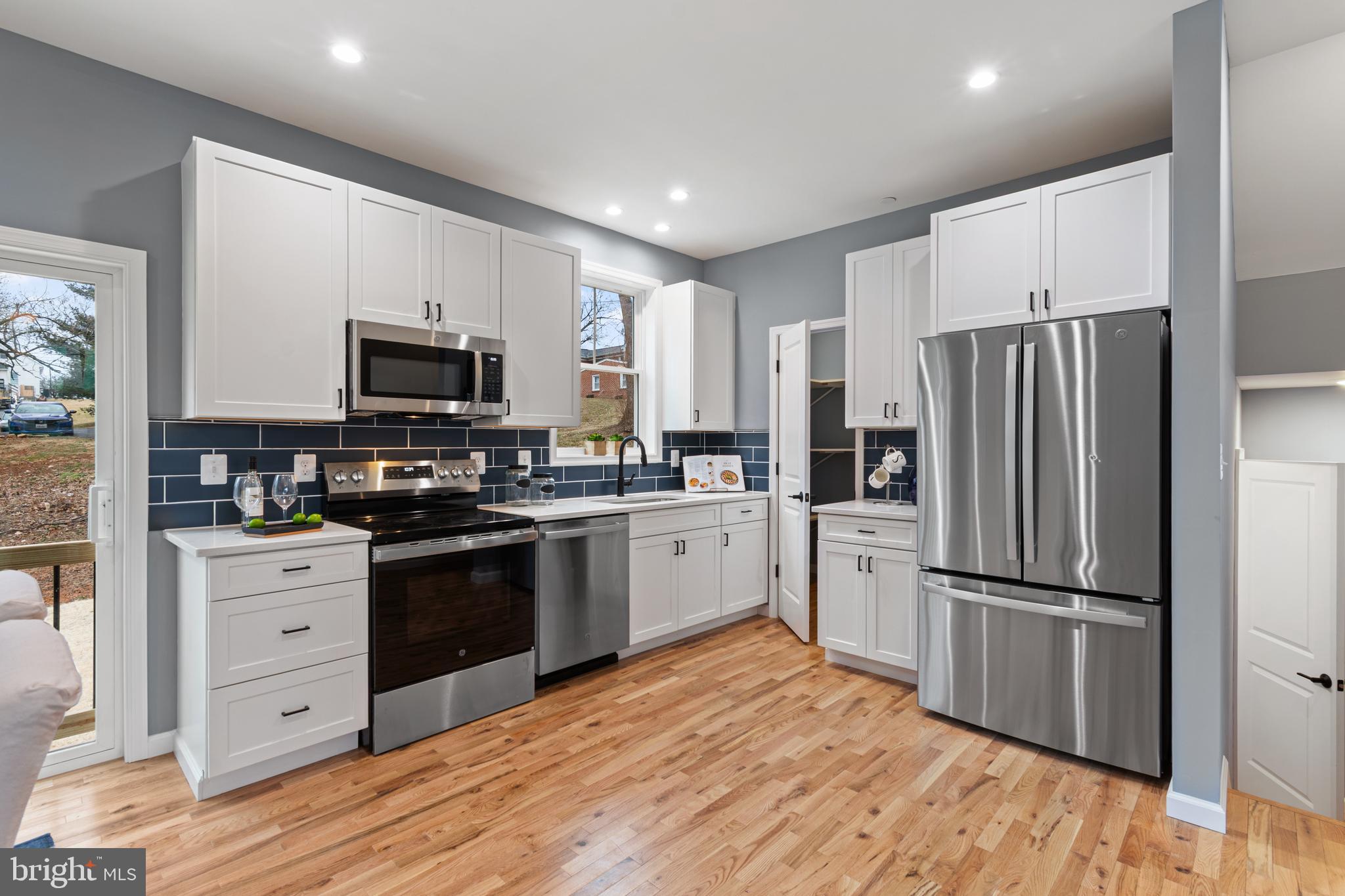 BUCKINGHAM VIEW - Residential