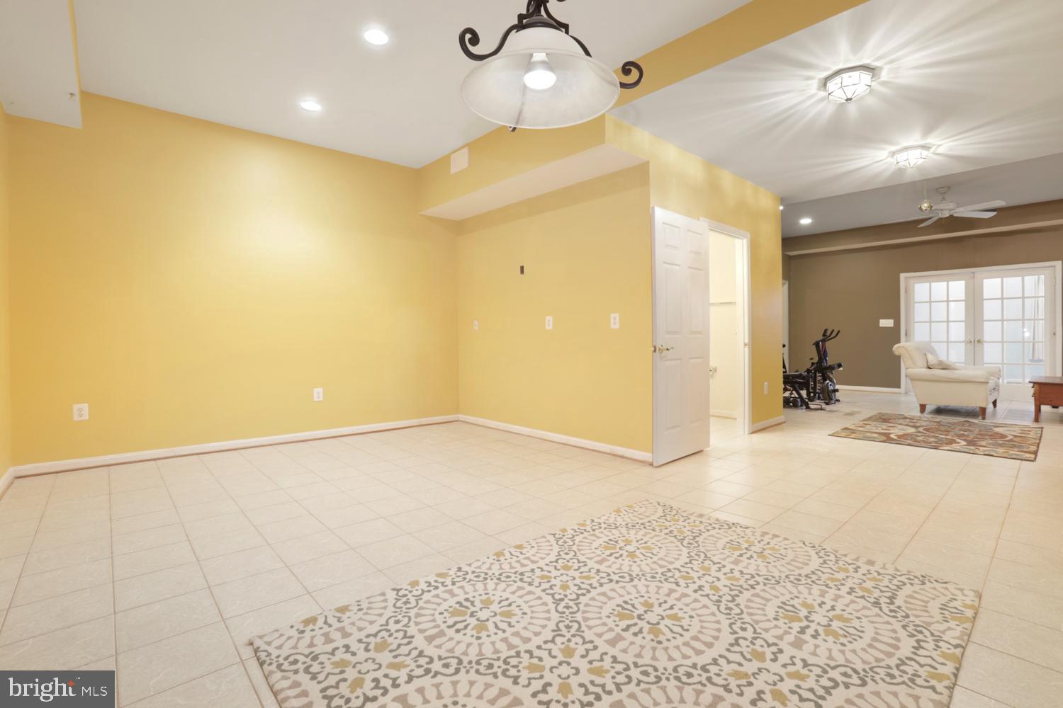 COVENTRY - Residential