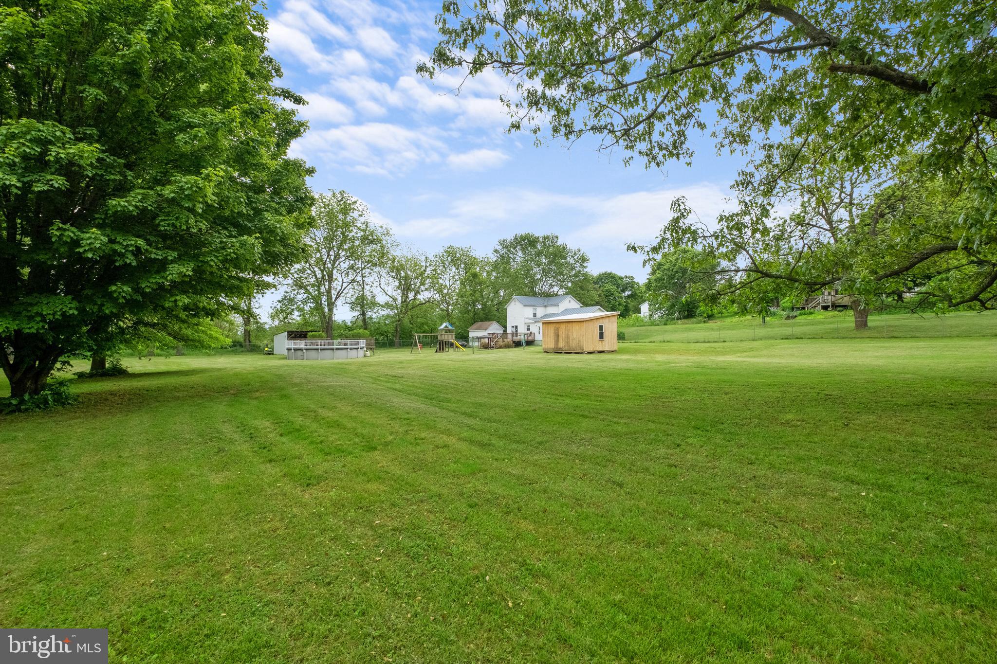 PINE WOODS - Residential