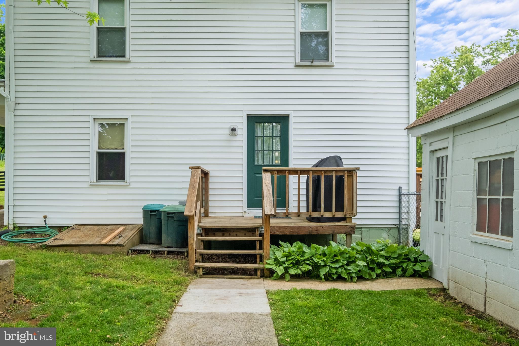 PINE WOODS - Residential